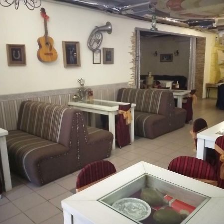 Hotel Fiesta Bilhorod-Dnistrovsʼkyy Exterior foto